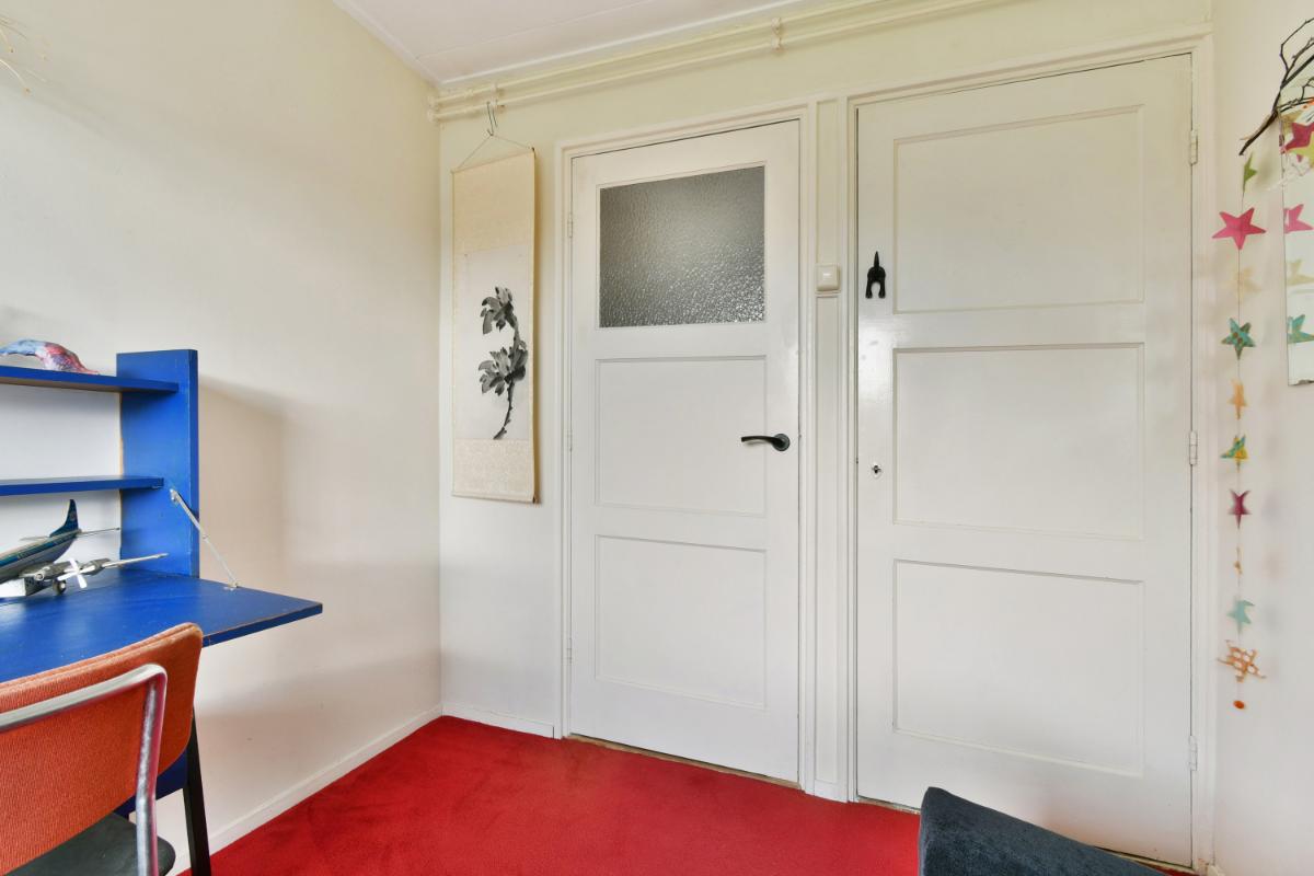 Tussenwoning te koop: Govert Flincklaan 11, Amstelveen