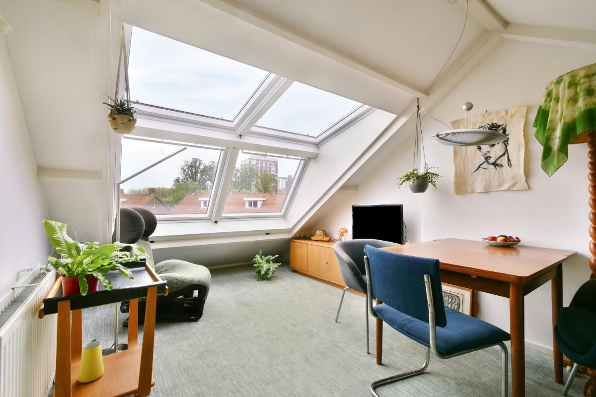Tussenwoning te koop: Govert Flincklaan 11, Amstelveen