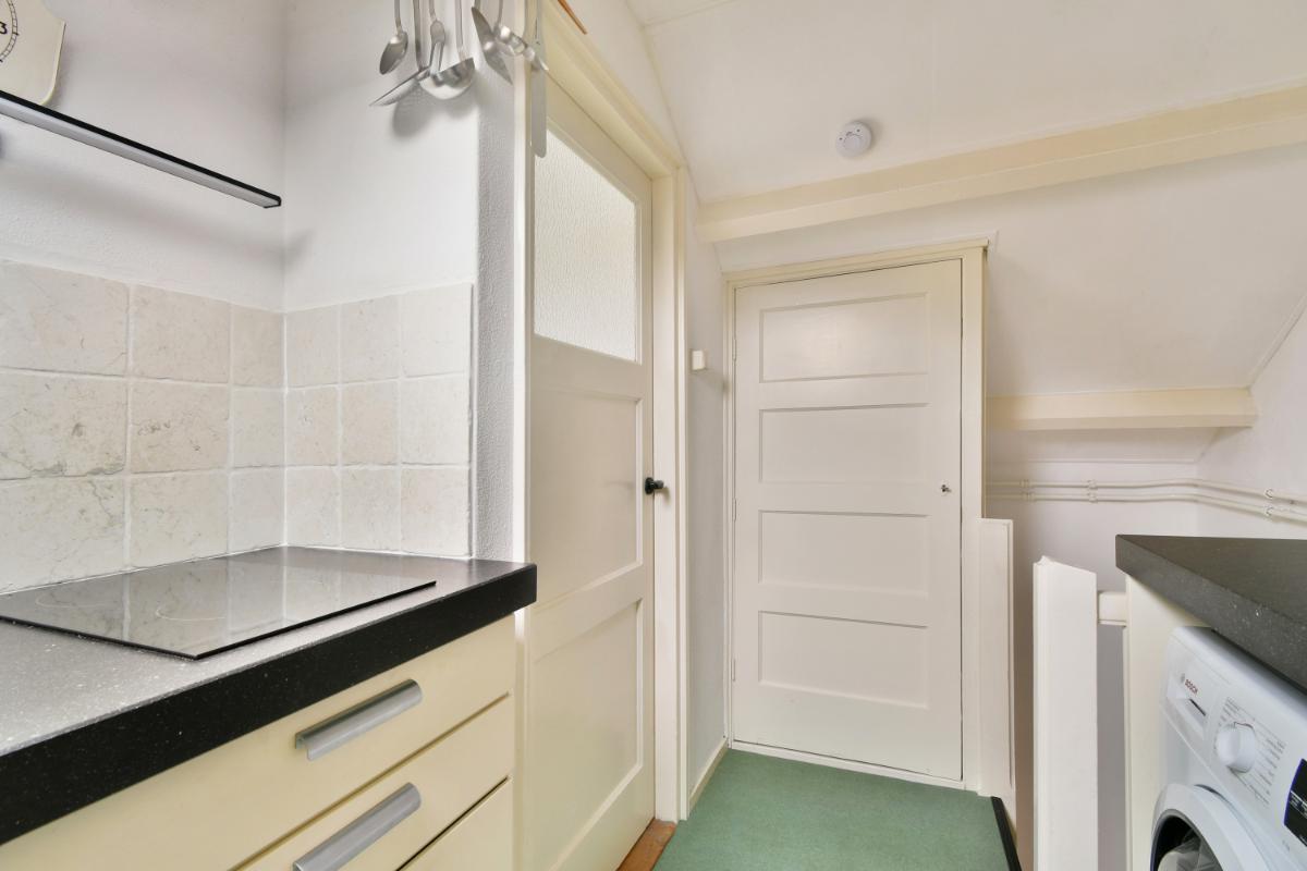Tussenwoning te koop: Govert Flincklaan 11, Amstelveen