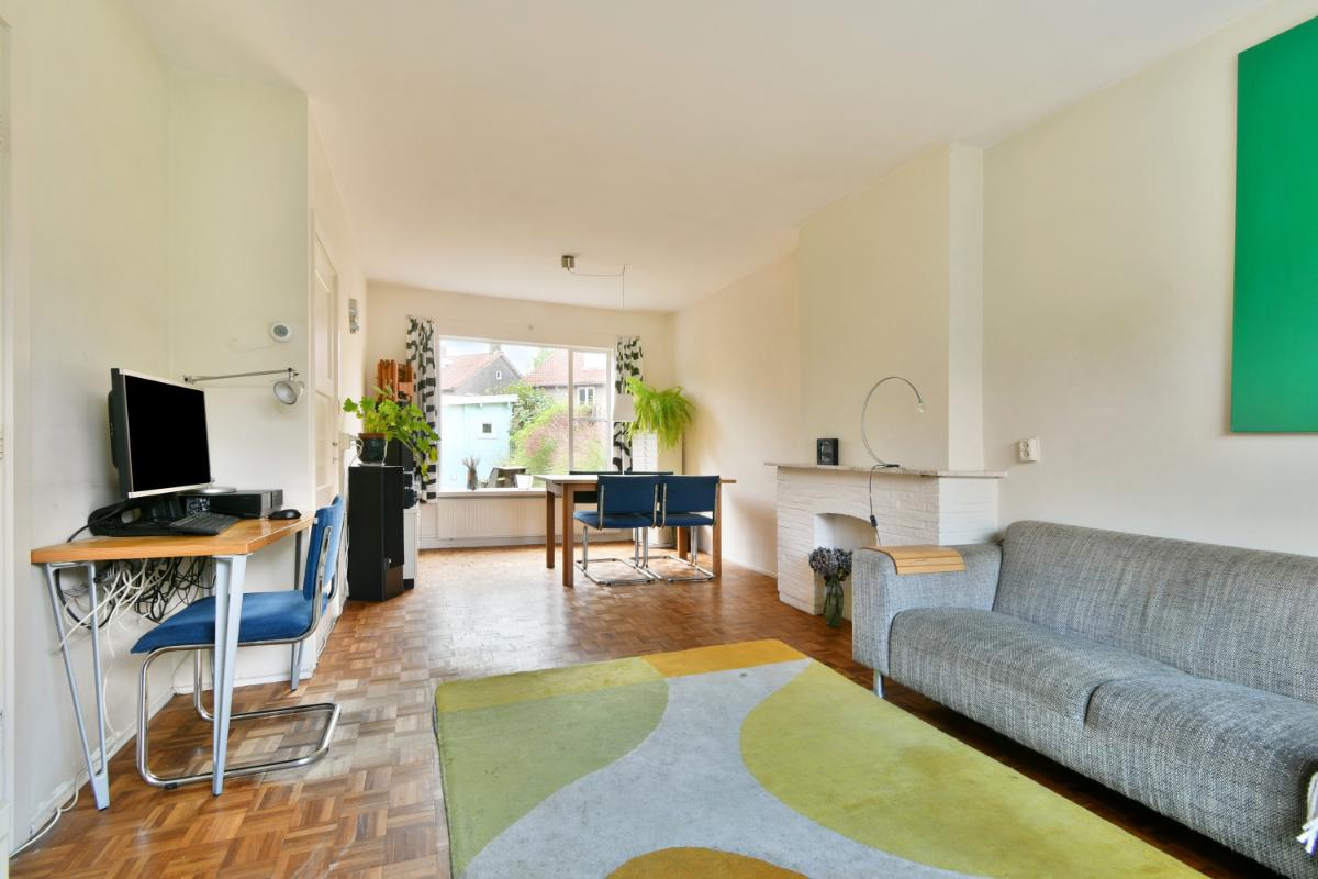 Tussenwoning te koop: Govert Flincklaan 11, Amstelveen