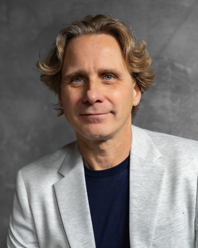 Donny de Wijs, Vastgoeddeskundige